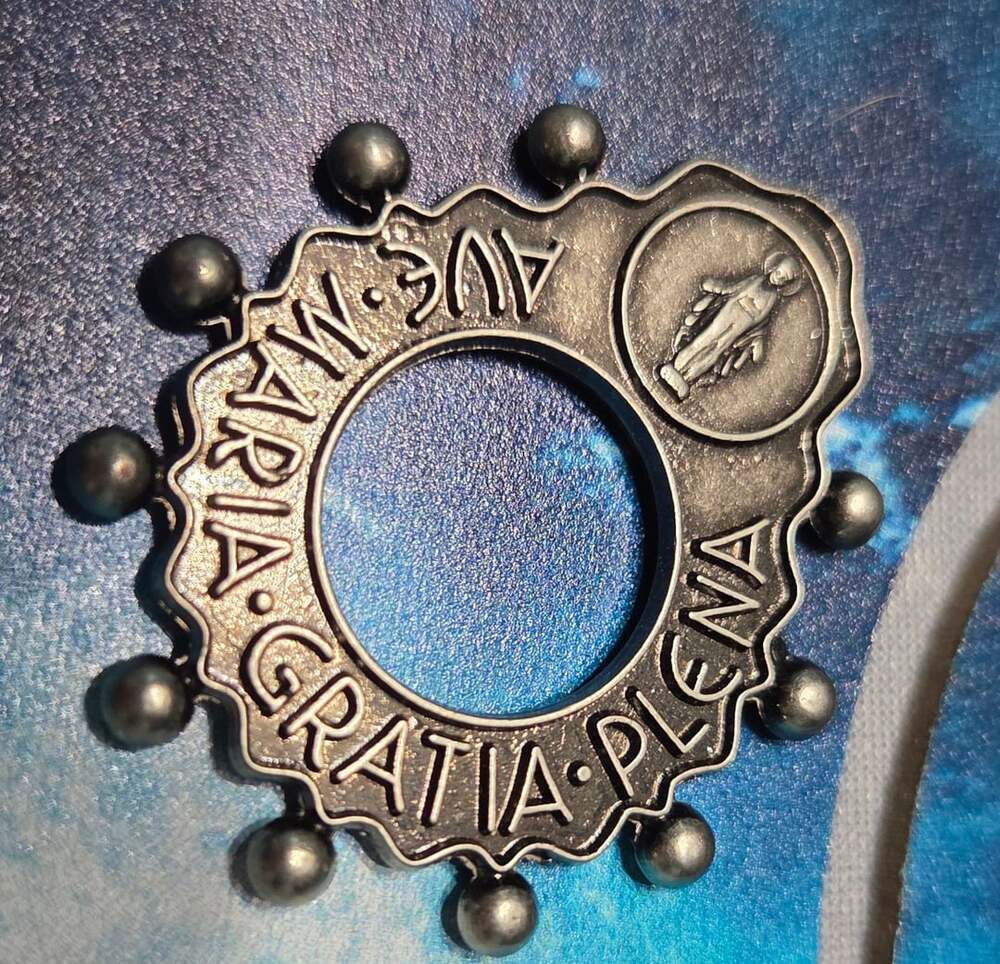Vintage Italian Silver Tone Rosary Finger Ring Ave Maria Gratia Plena